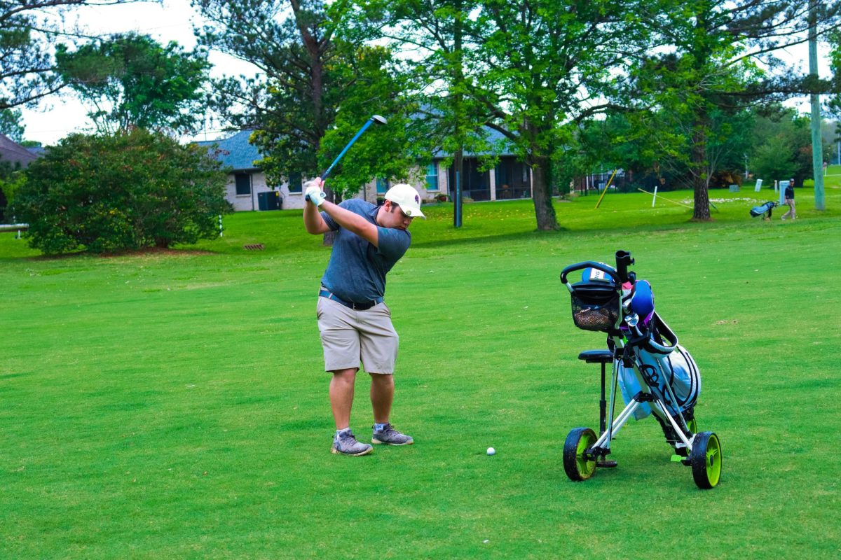 Tor Golfers Get Back into the Swing of Things