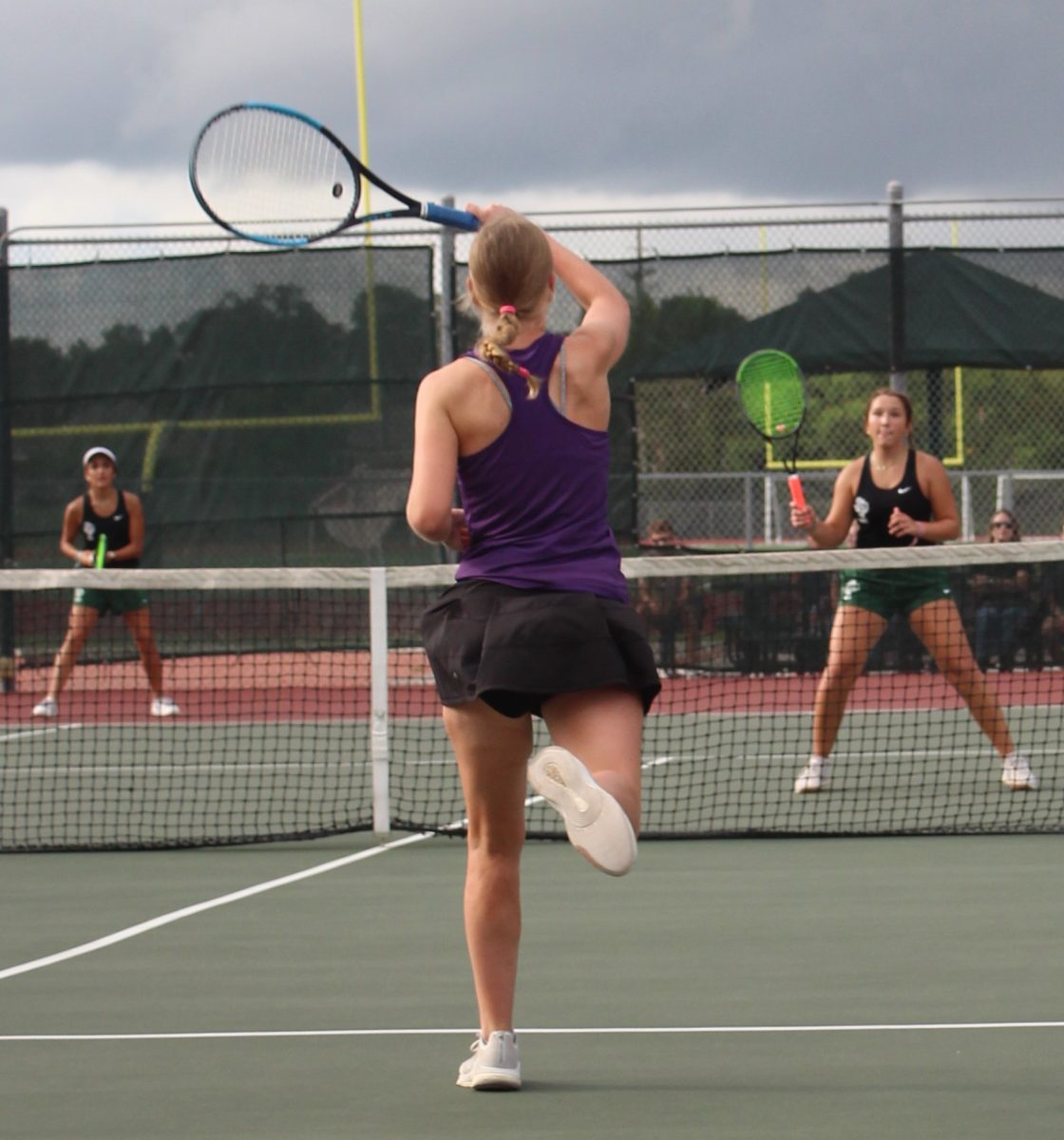 Tennis Advances to Regionals