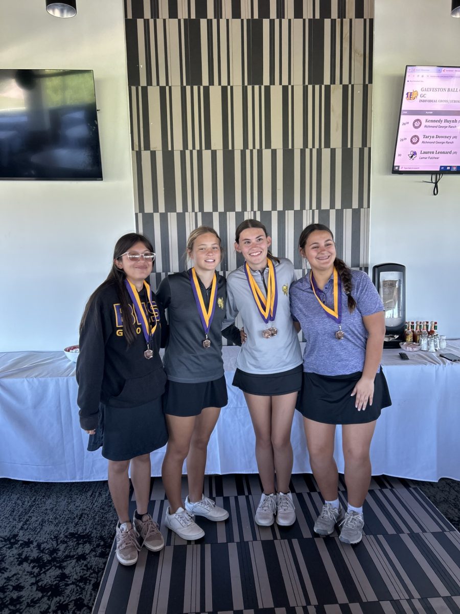 Girls Battle at Wildcat Invitational