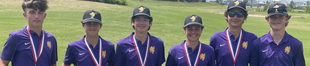 Golfers Roll to Regionals